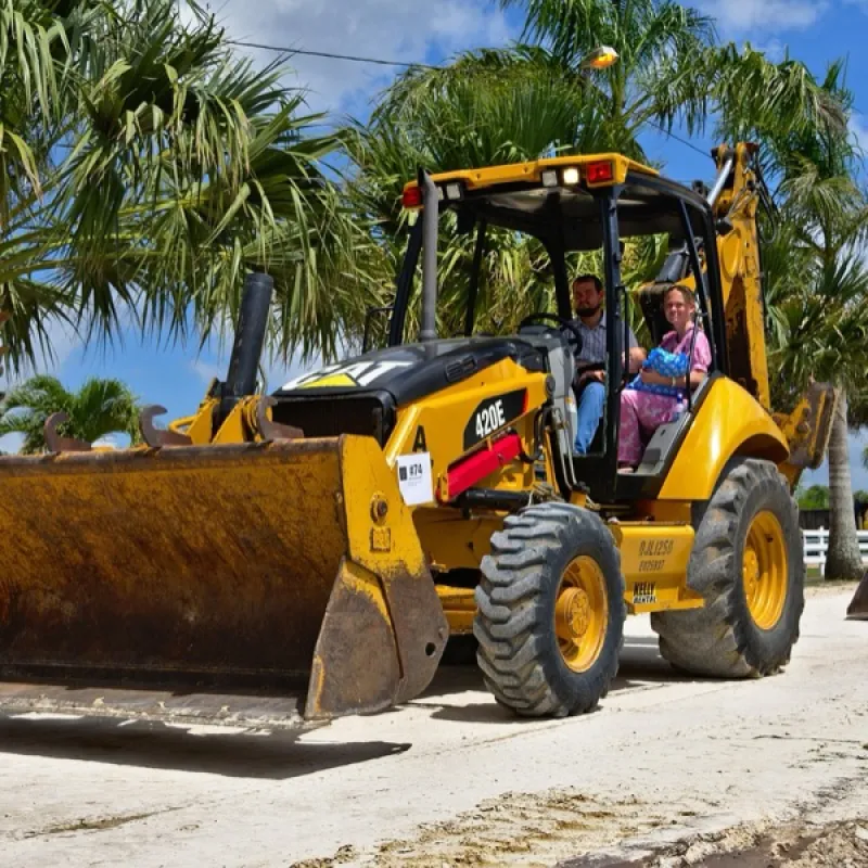 Backhoe Loader Hire (per day)