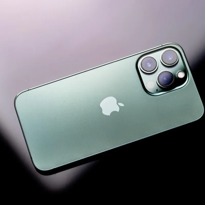 iPhone 15 128GB